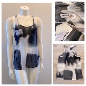 - New with tags boutique brand MICHAEL STARS racerback tank top.O/S.Fits 4-10